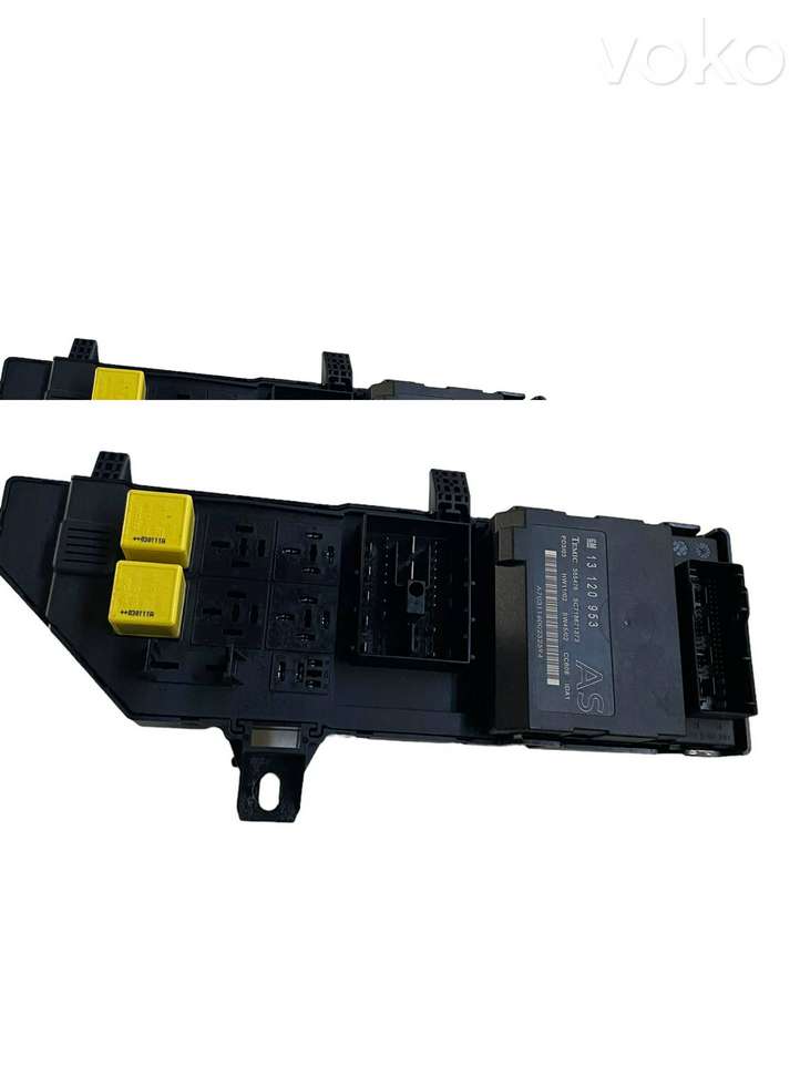 Opel Signum (2002 - 2008)  13120953 Ящик предохранителей (комплект)