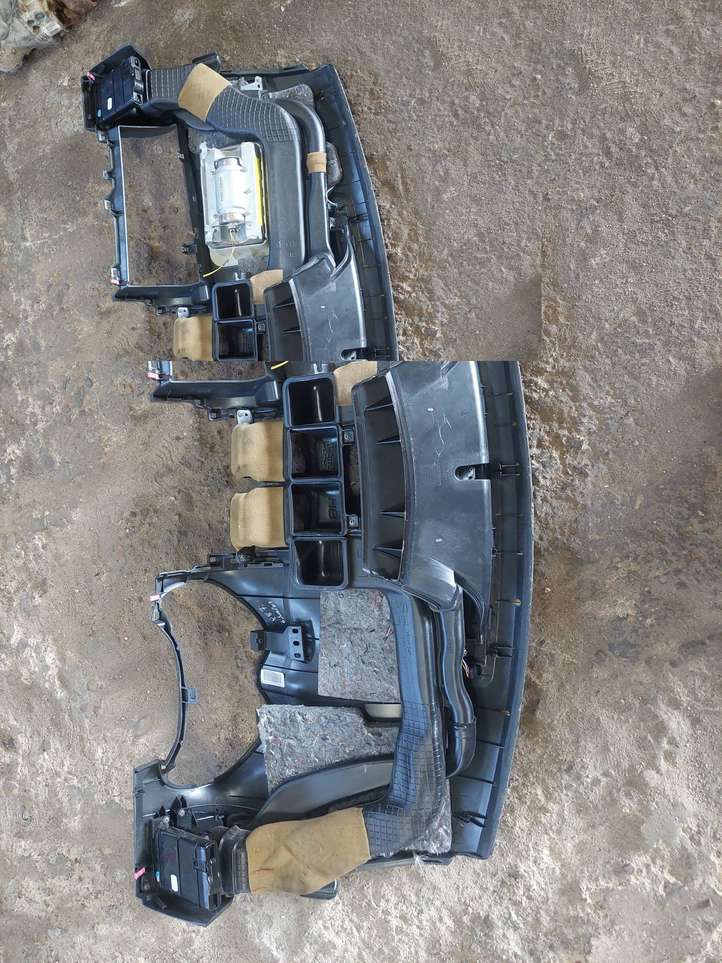 Toyota Auris 150 (2006 - 2012)  55302420100 Панель