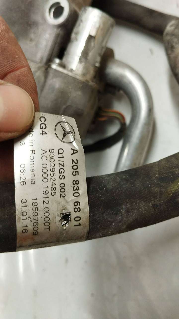 Mercedes-Benz C W205 (2014 - 2021)  A0008301901 Компрессор (насос) кондиционера воздуха