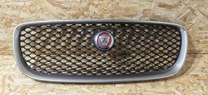 Jaguar XF X260 (2015 - )  GX638B271B Верхняя решётка