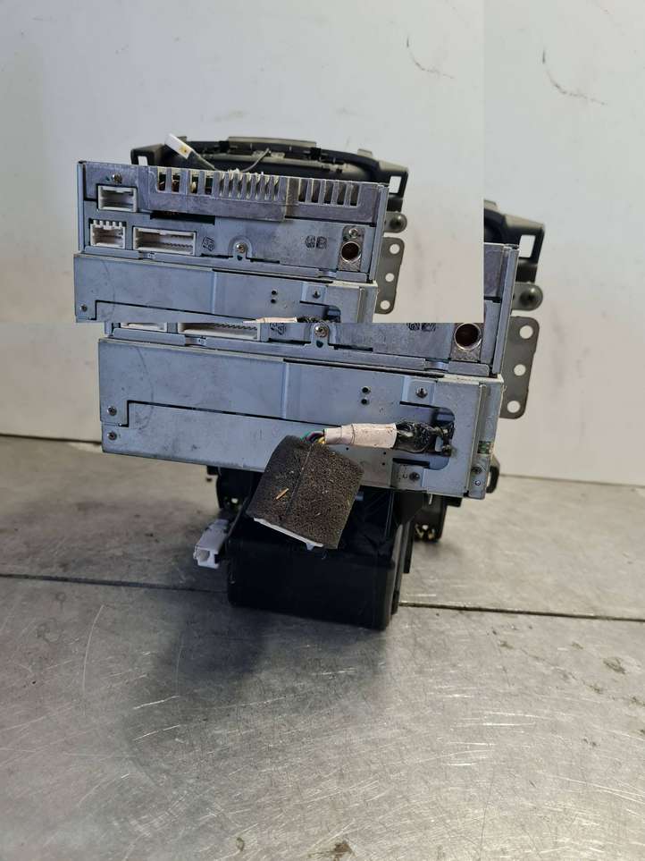 Nissan Primera (2001 - 2008)  28185AV700 Радио/ проигрыватель CD/DVD / навигация