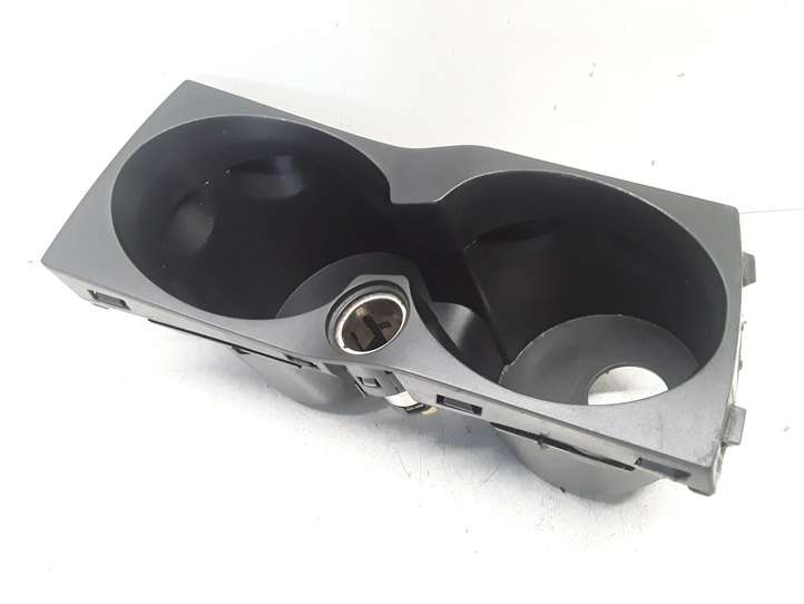 Volvo S60 (2010 - 2013)  1284527 Передний держатель чашки