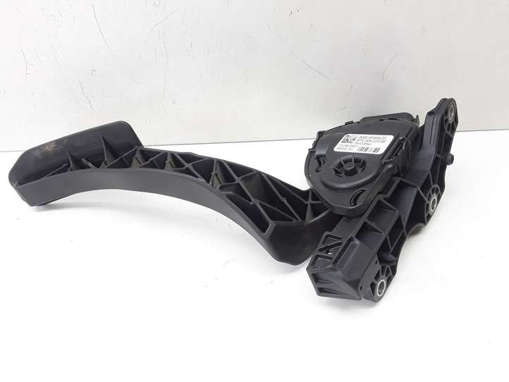 Volvo XC70 (2007 - 2013)  6G929F836CD Педаль акселератора