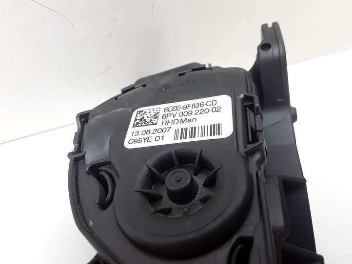 Volvo XC70 (2007 - 2013)  6G929F836CD Педаль акселератора