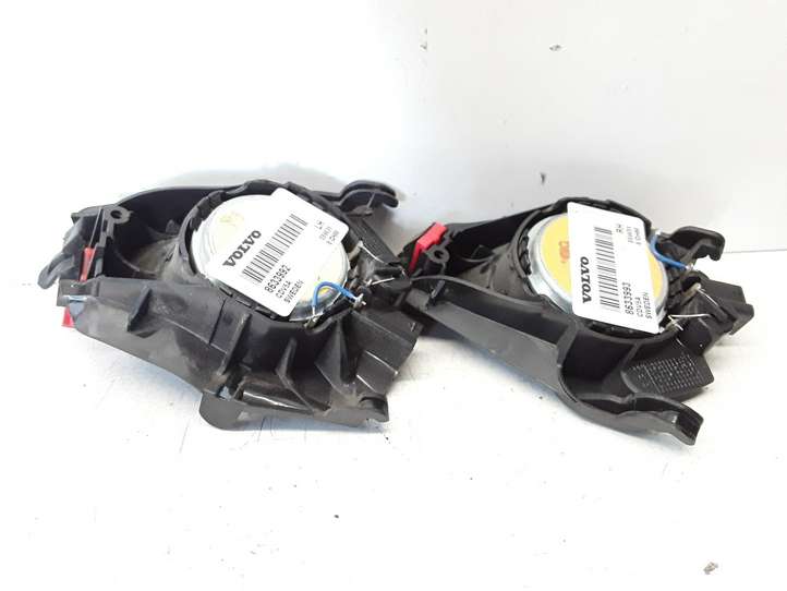 Volvo V70 (2004 - 2007)  8633992 Громкоговоритель (громкоговорители) в передних дверях