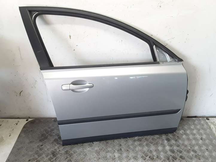 Volvo V50 (2004 - 2008)   Дверь