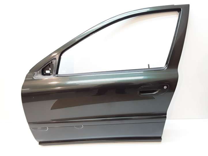 Volvo V70 (2004 - 2007)   Дверь
