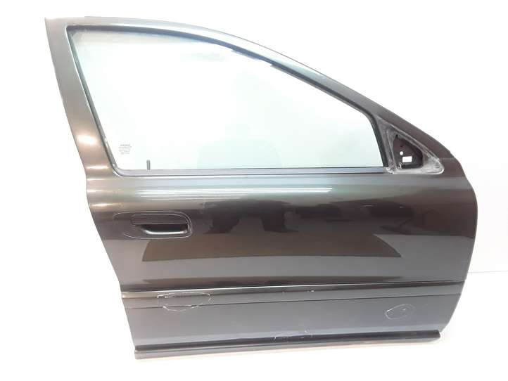 Volvo V70 (2004 - 2007)   Дверь