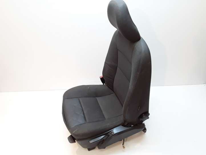 Volvo V50 (2004 - 2008)   Передняя звукоизоляция