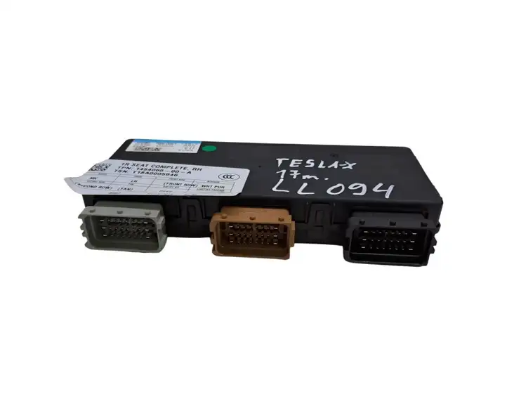 Tesla Model X (2015 - 2021) 145406800A Блок управления сиденьем — фото 5