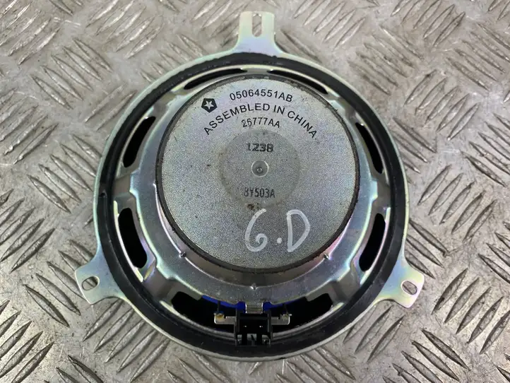 Jeep Grand Cherokee (2010 - 2021) 05064551AB Динамики задних дверей — фото 2