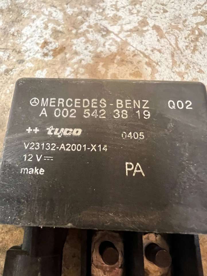 A0025423819 Mercedes-Benz E W211 Įkrovimo rėlė