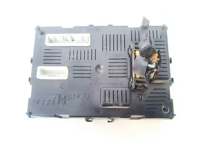 Nissan Note (E11) (2006 - 2014) 284b2bc52a Модуль комфорта — фото 2
