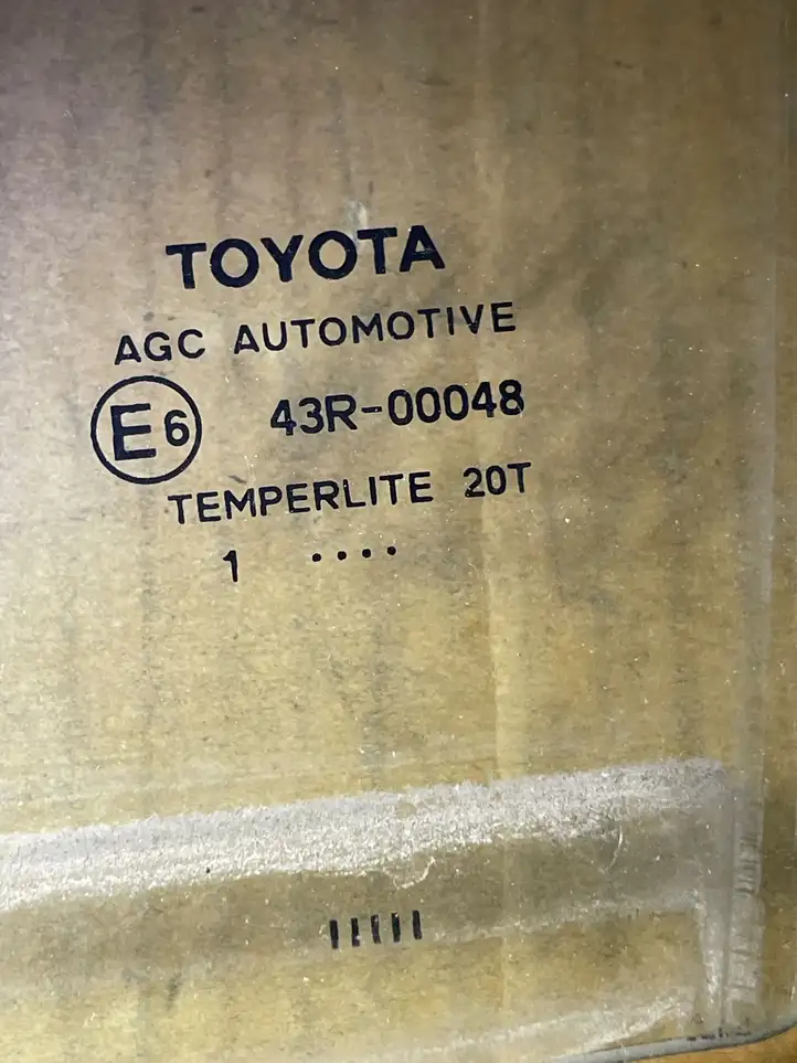 Toyota Avensis T270 (2009 - 2012) Стекло задней двери — фото 2