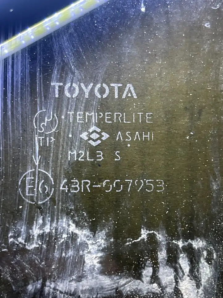 Toyota RAV 4 (XA30) (2006 - 2016) Стекло задней двери — фото 2