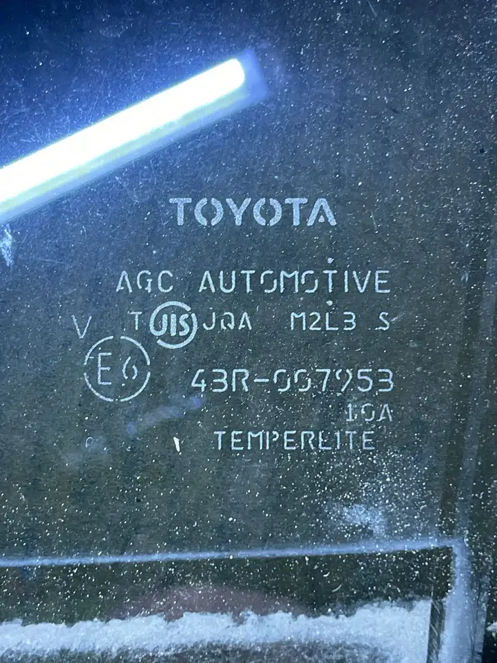 Toyota RAV 4 (XA30) (2006 - 2016) Стекло задней двери — фото 2