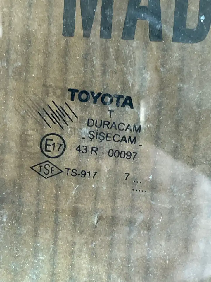 Toyota Corolla Verso AR10 (2004 - 2009) Стекло задней двери — фото 2