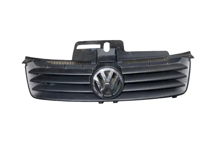 Volkswagen Polo (2001 - 2005) 6Q0853651C Верхняя решетка радиатора — фото 1