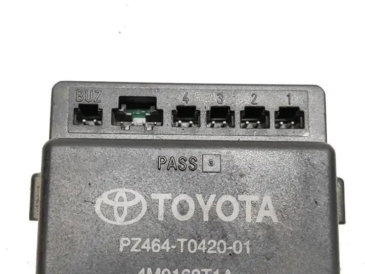 Toyota Avensis T250 (2003 - 2006) PZ464T042001 Блок управления парктрониками — фото 5