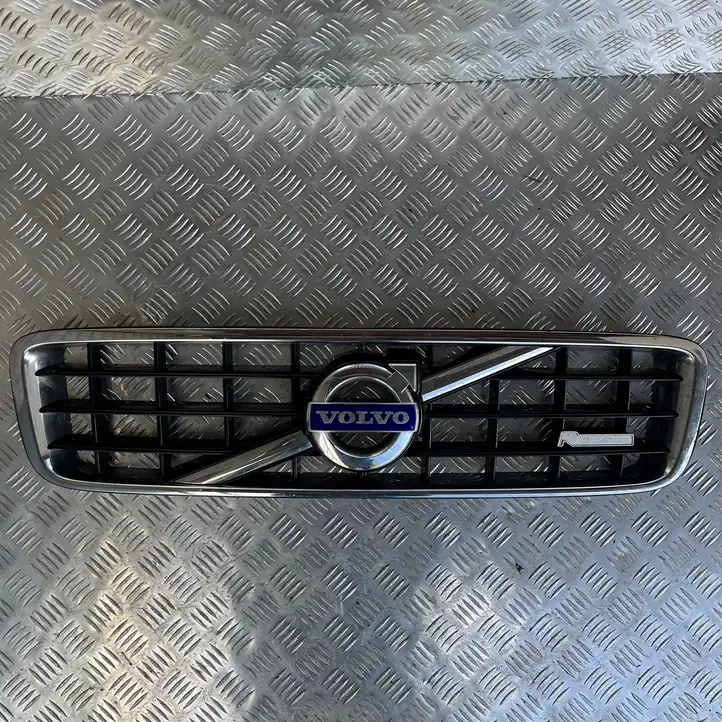 Volvo XC90 (2006 - 2014) 31290545 Верхняя решетка радиатора — фото 1