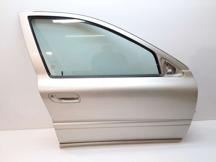 Volvo V70 (2004 - 2007)   Дверь