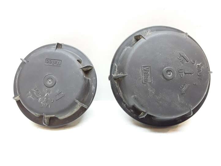 Volvo V70 (2000 - 2004)  89001146 Крышка передней фары