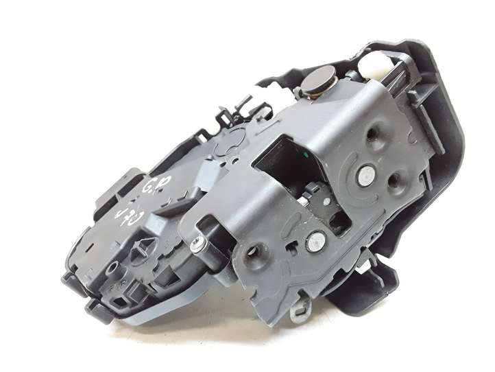Volvo XC70 (2007 - 2013)  31253280 Замок задней двери