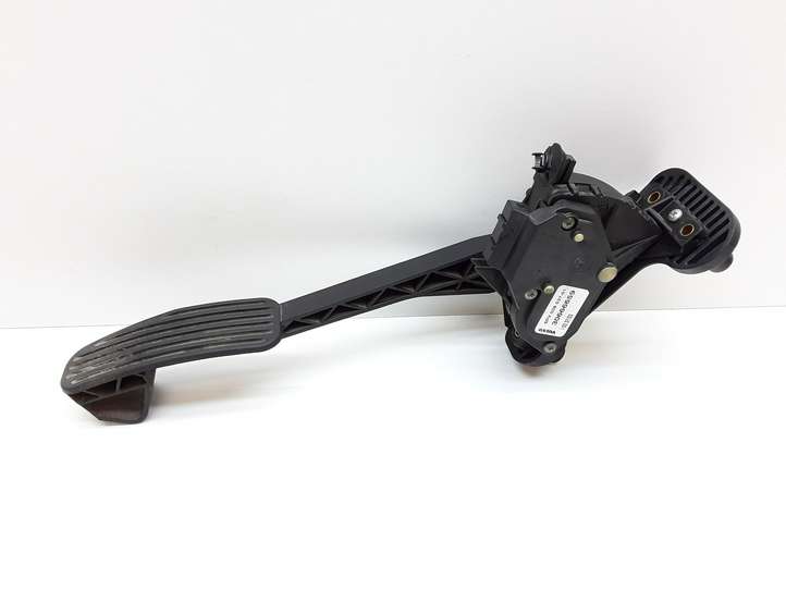 Volvo V70 (2000 - 2004)  6PV00853701 Педаль акселератора