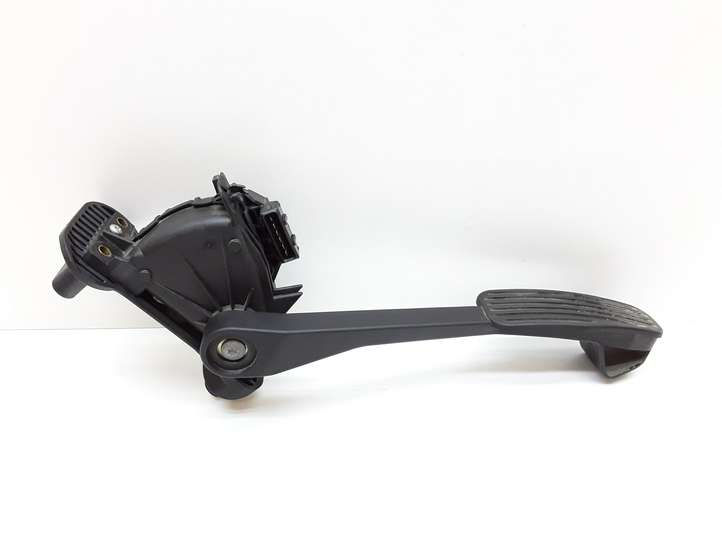 Volvo V70 (2000 - 2004)  6PV00853701 Педаль акселератора