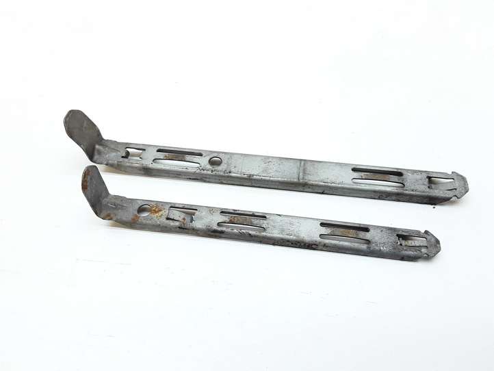Volvo XC90 (2002 - 2006)  8637182 Держатель передней фары