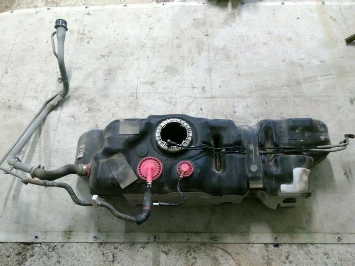 Toyota Land Cruiser (J150) (2009 - )  7711135410 Топливный бак