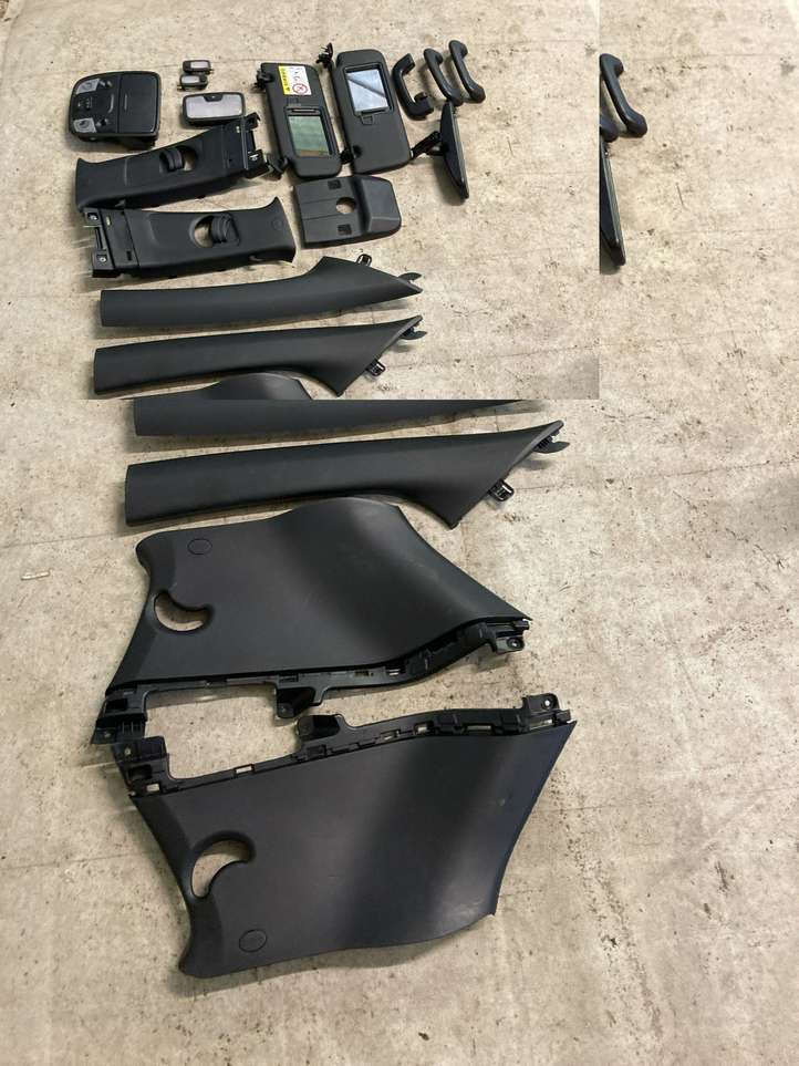 Kia Sportage (2014 - 2016)  95725F1000 Комплект потолка