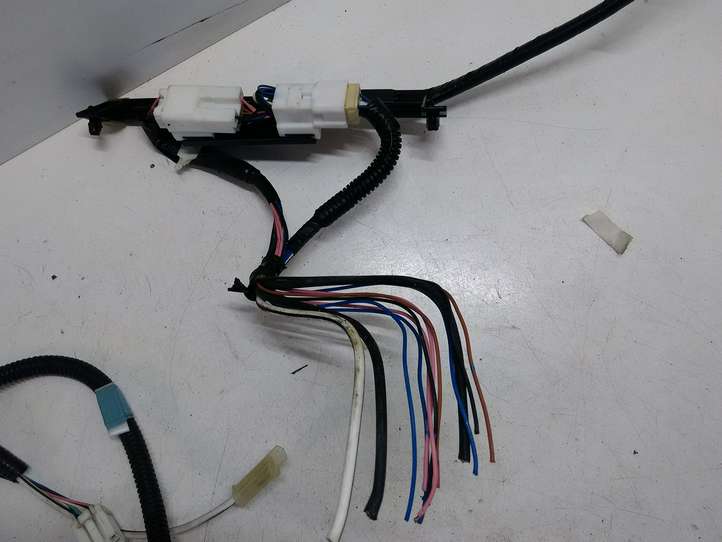 Toyota Prius (XW20) (2003 - 2009)  8218547090A Проводка крышки багажника