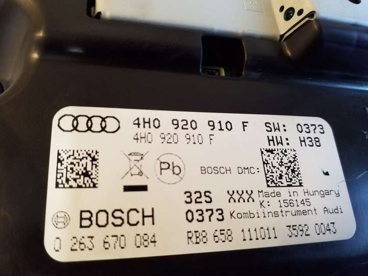 Audi A8 (2010 - 2014)  4H0920910F Спидометр (приборный щиток)