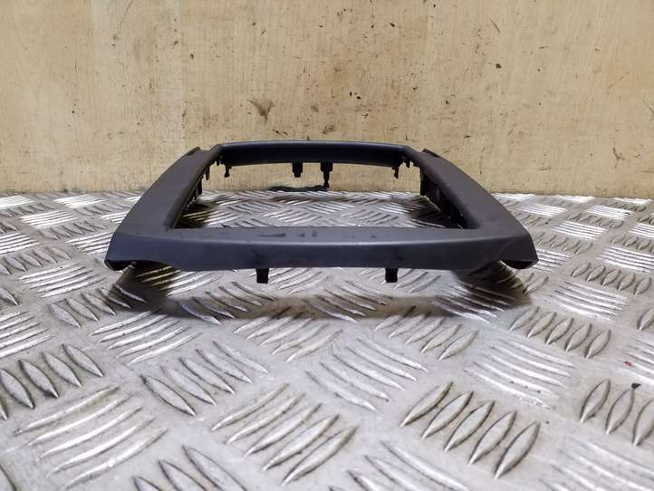 Audi A8 (2010 - 2014)  4H0864357C Другая центральная деталь консоли (туннеля)