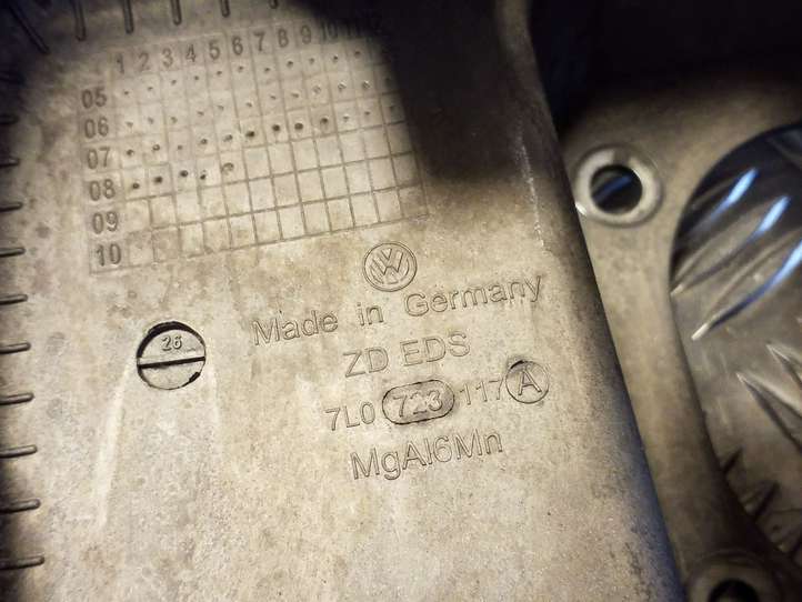Volkswagen Touareg I (2002 - 2010)  7L0723031J Тормозная педаль
