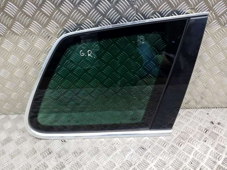 Volkswagen Touareg I (2002 - 2010)  7L6845298 Заднее боковое стекло кузова