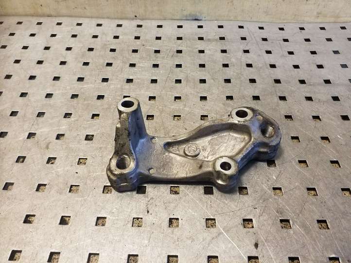 Nissan X-Trail T31 (2007 - 2014)  11253JD700 Кронштейн