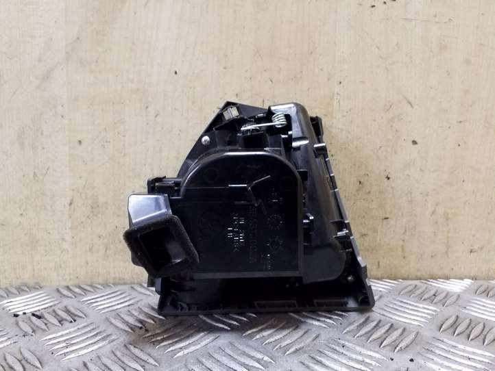 Nissan X-Trail T31 (2007 - 2014)  68431JG00A Передний держатель чашки