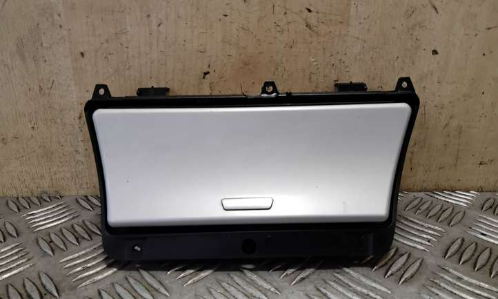 BMW X3 E83 (2003 - 2010)  51163411707 Пепельница