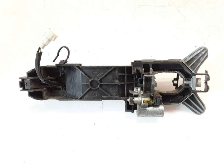 Nissan Micra (2003 - 2007)  242273 Наружная ручка