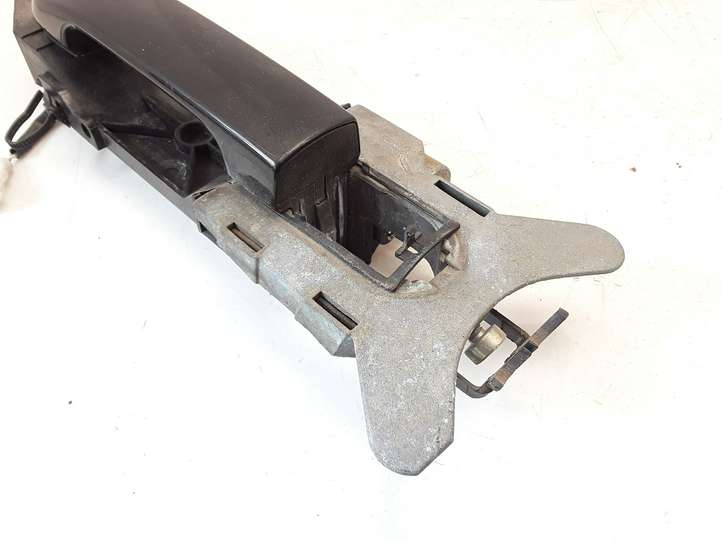 Nissan Micra (2003 - 2007)  242273 Наружная ручка