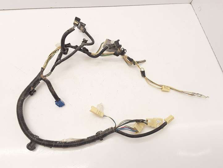 Toyota Avensis T250 (2006 - 2009)  8218505081 Проводка крышки багажника