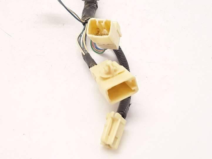 Toyota Avensis T250 (2006 - 2009)  8218505081 Проводка крышки багажника