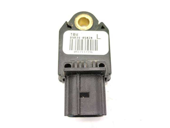 Toyota Avensis T250 (2006 - 2009)  8983405020 Датчик удара надувных подушек