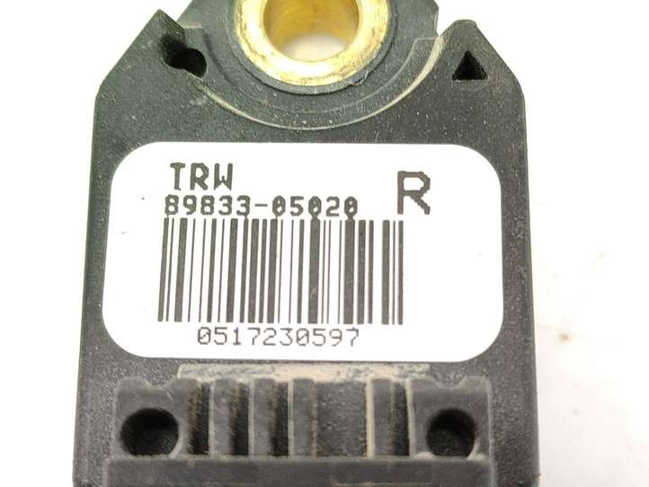 Toyota Avensis T250 (2006 - 2009)  8983305020 Датчик удара надувных подушек