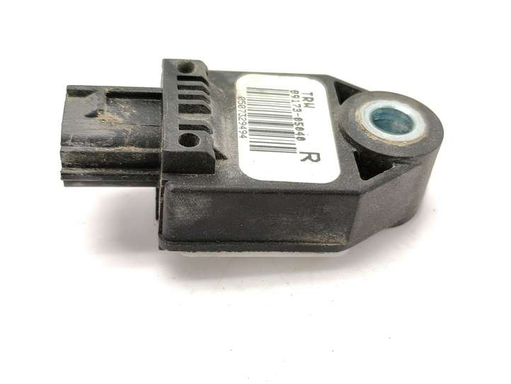Toyota Avensis T250 (2006 - 2009)  8917305040 Датчик удара надувных подушек