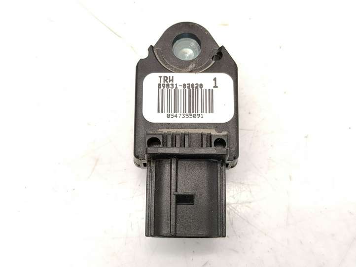Toyota Avensis T250 (2006 - 2009)  8983102020 Датчик удара надувных подушек