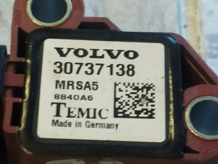 Volvo V50 (2004 - 2008)  30737138 Датчик удара надувных подушек