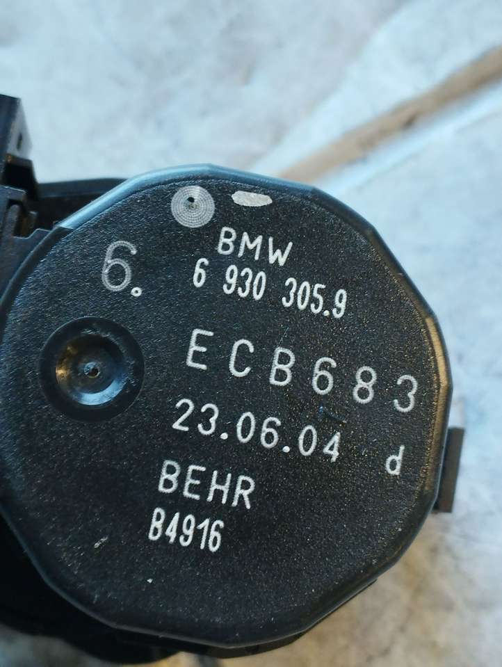 BMW 5 E60 E61 (2004 - 2010)  69303059 Двигатель задвижки потока воздуха